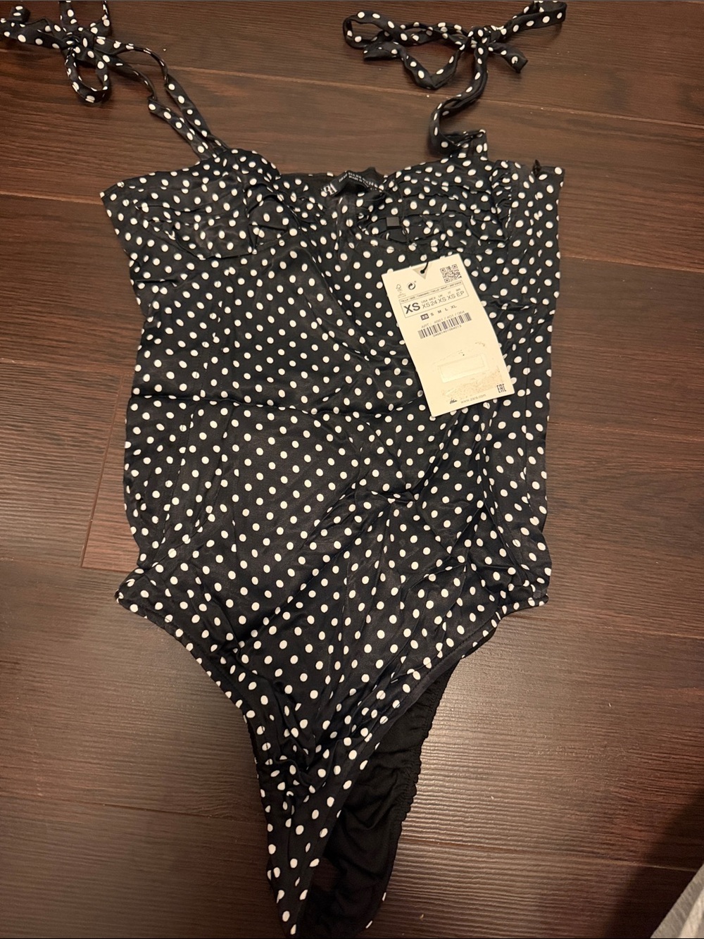 Polka Dot One-Black/White